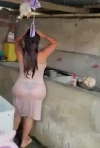سكس روتيني اليومي بنت تستحم بملابس شفافة ملط